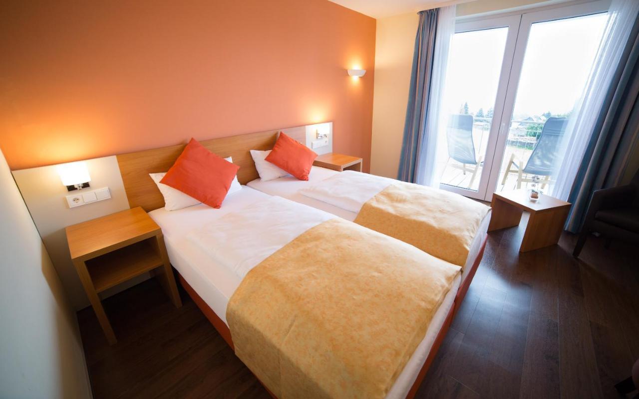 Berghotel Tambach ภายนอก รูปภาพ